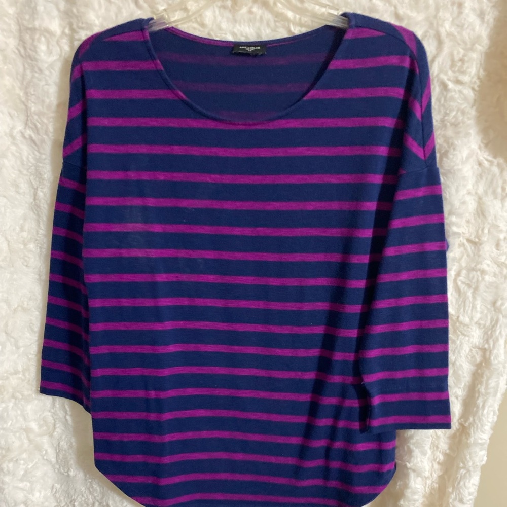 Nice Ann Taylor top Size L